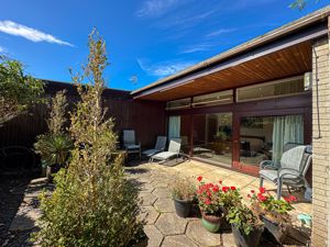 Photo 19- click for photo gallery